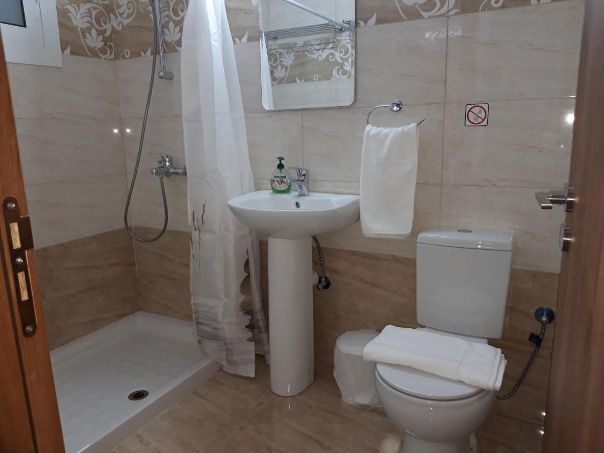 Costas Two-Bedroom Ground Floor Apartment Paphos Bagian luar foto